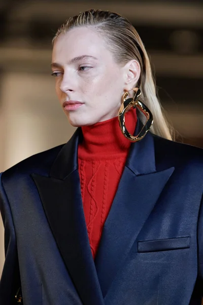 Look 98